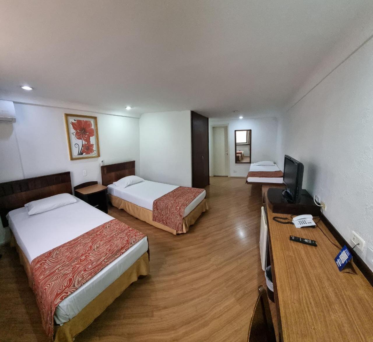 Hotel Dan Inn Curitiba Centro By Nacional Inn 外观 照片